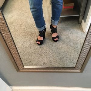 Madden Girl Woops Wedge